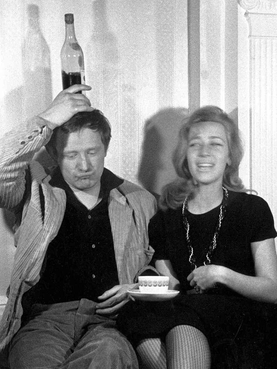 Richard Harris and wife Elizabeth Richard Harris and wife Elizabeth