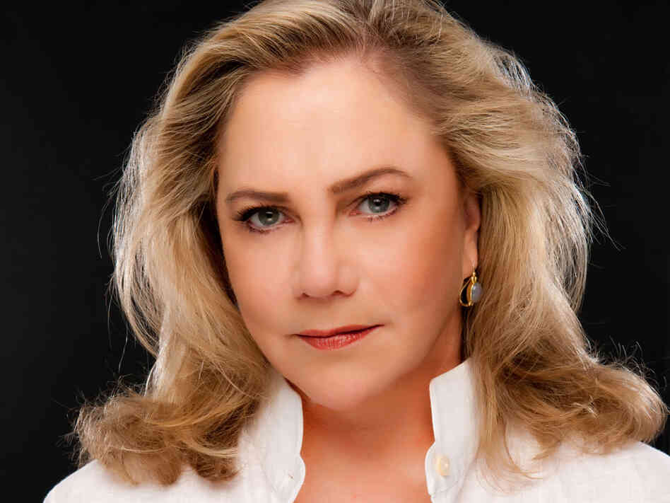 Kathleen Turner Kathleen Turner