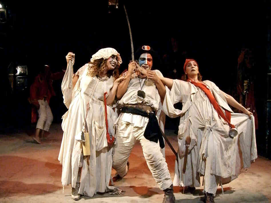 In 'Charenton,' the Marquis de Sade directs a play-within-a-play.