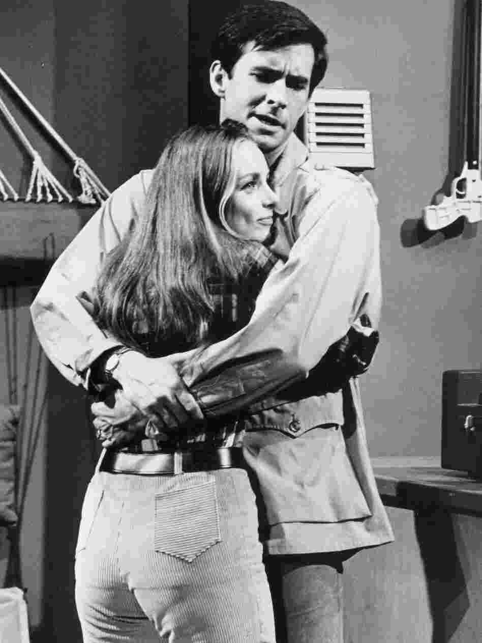 Anthony Perkins, Charmian Carr