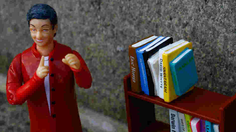 Nancy Pearl In Her Library