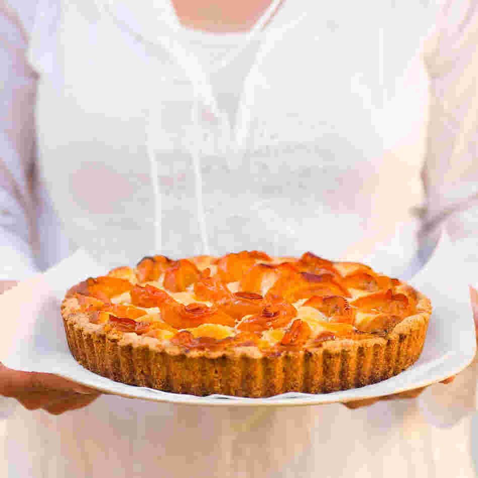 Aprium Almond Tart