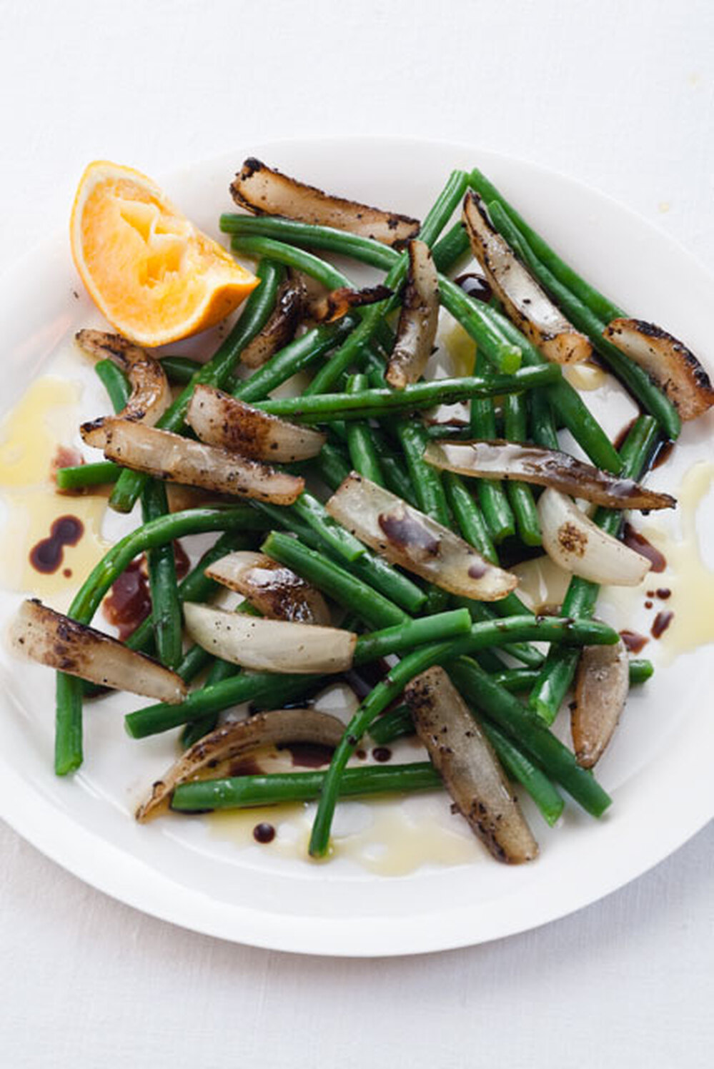 Green Beans And Charred Onions