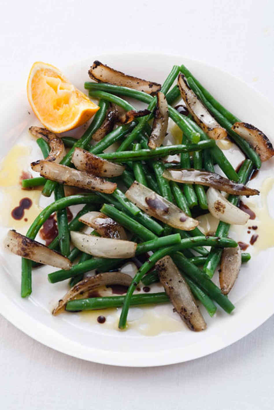 Green Beans And Charred Onions