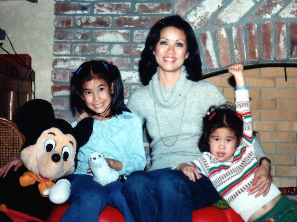 Laura and Lisa Ling