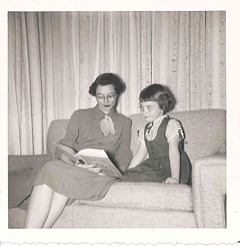 Laura and her mother, Jenna Welch Laura and her mother, Jenna Welch