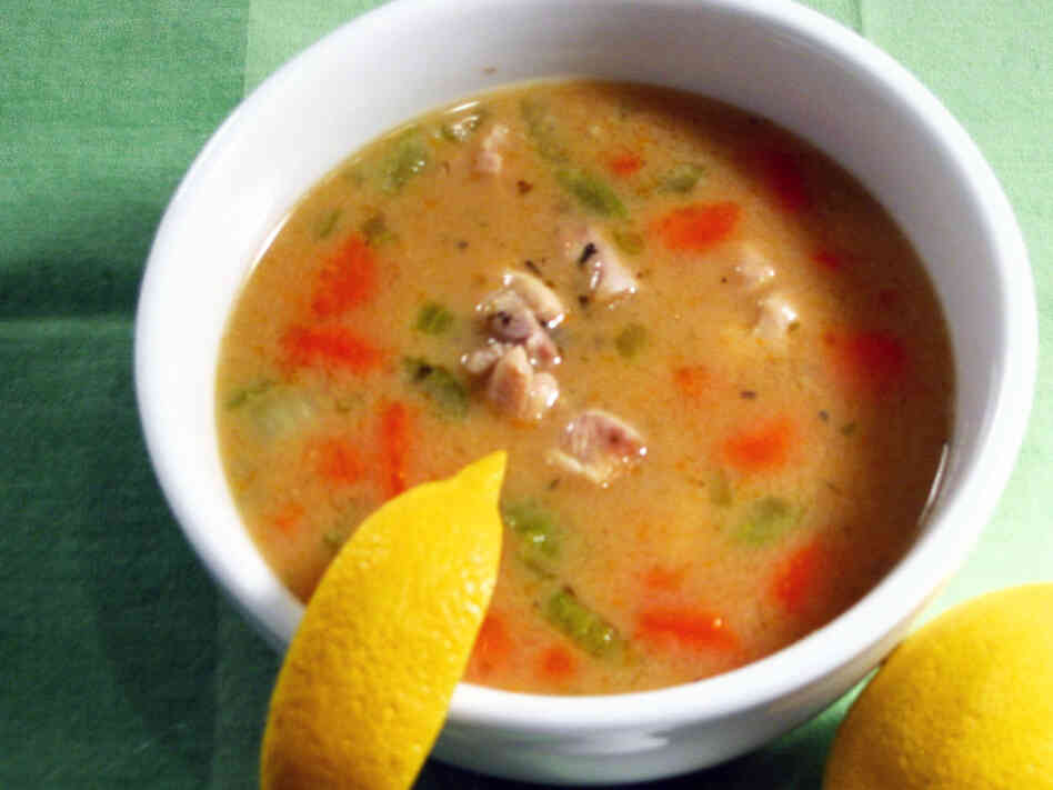 Kotosoupa Avgolemono (Chicken And Rice Soup With Egg And Lemon) Kotosoupa Avgolemono (Chicken And Rice Soup With Egg And Lemon)