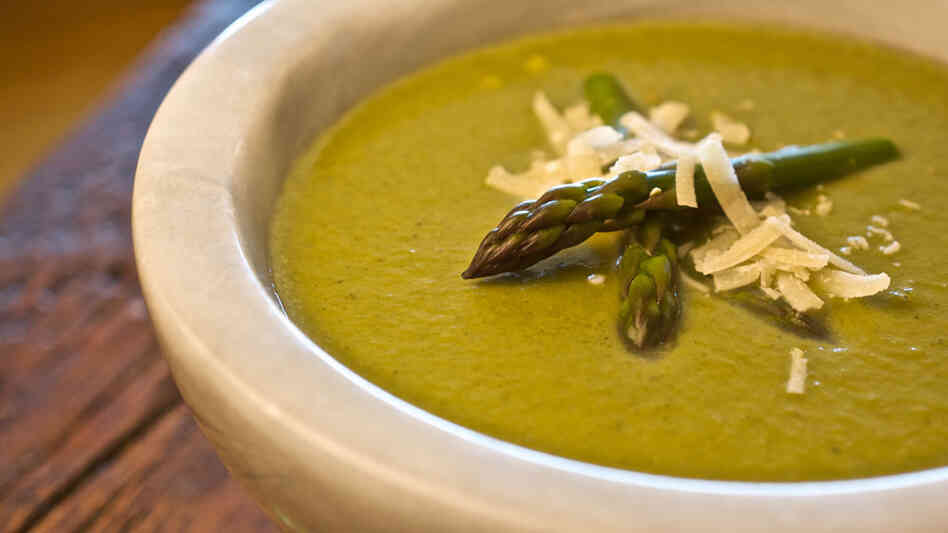 Asparagus soup