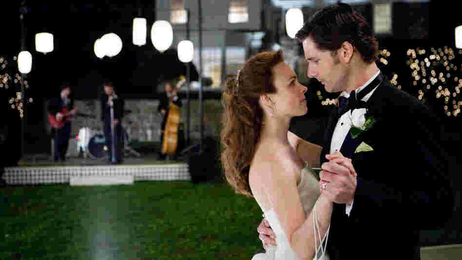 Rachel McAdams and Eric Bana in 'The Time Traveler's Wife'