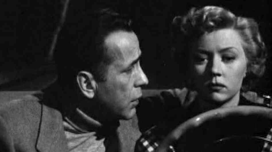 W: Humphrey Bogart (Dix) and Gloria Grahame (Laurel) in 'In A Lonely Place.' W: Humphrey Bogart (Dix) and Gloria Grahame (Laurel) in 'In A Lonely Place.'