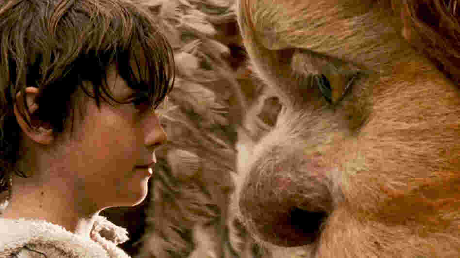 W: Max (Max Records) and KW (Lauren Ambrose) in 'Where The Wild Things Are' W: Max (Max Records) and KW (Lauren Ambrose) in 'Where The Wild Things Are'