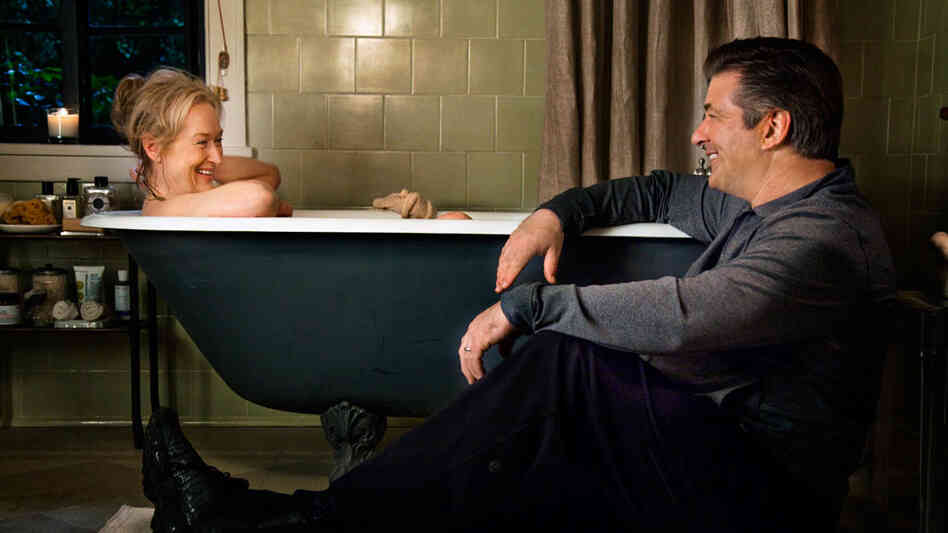 W: Meryl Streep and Alec Baldwin in 'It's Complicated' W: Meryl Streep and Alec Baldwin in 'It's Complicated'