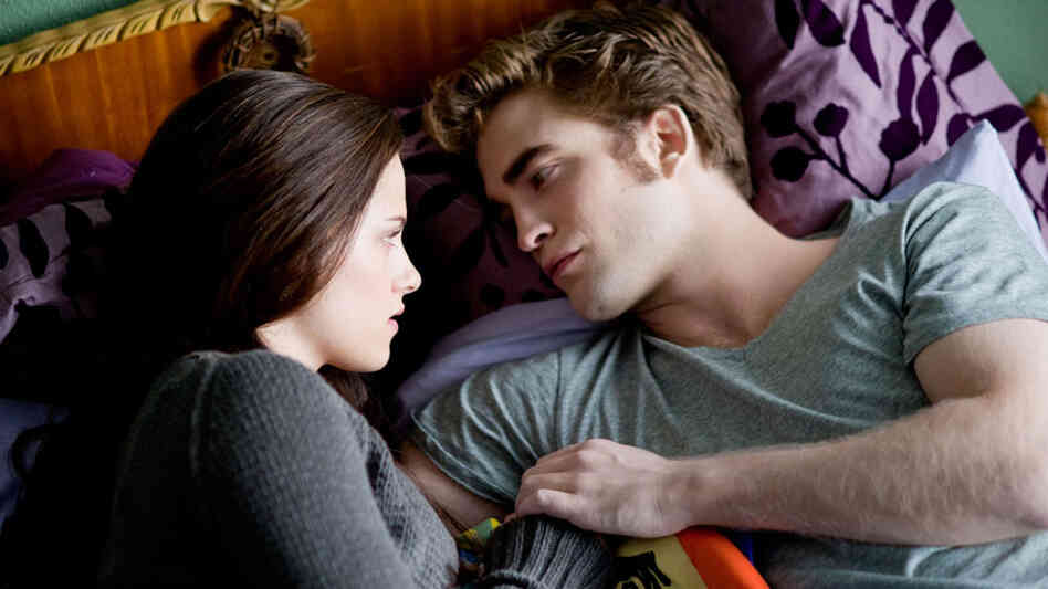 Kristen Stewart, Robert Pattinson Kristen Stewart, Robert Pattinson