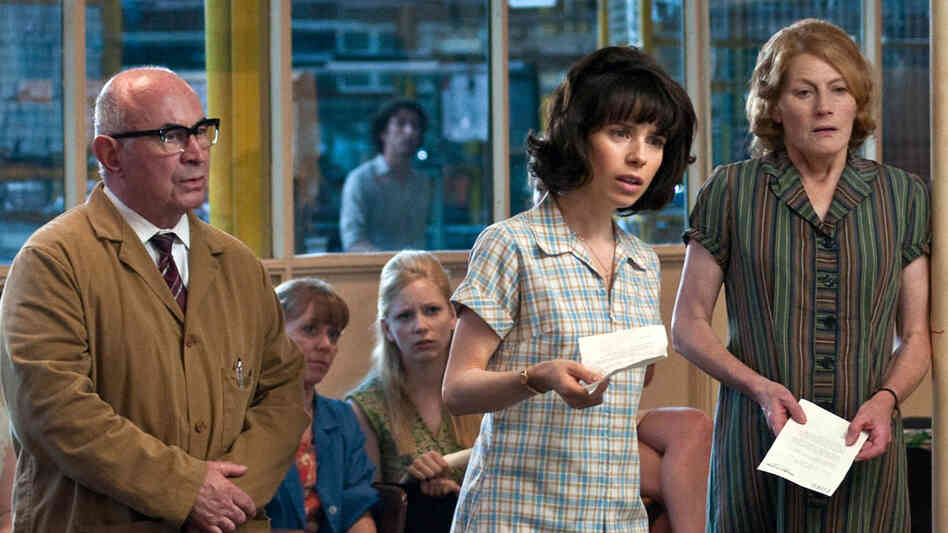 Bob Hoskins, Sally Hawkins, and Geraldine James Bob Hoskins, Sally Hawkins, and Geraldine James