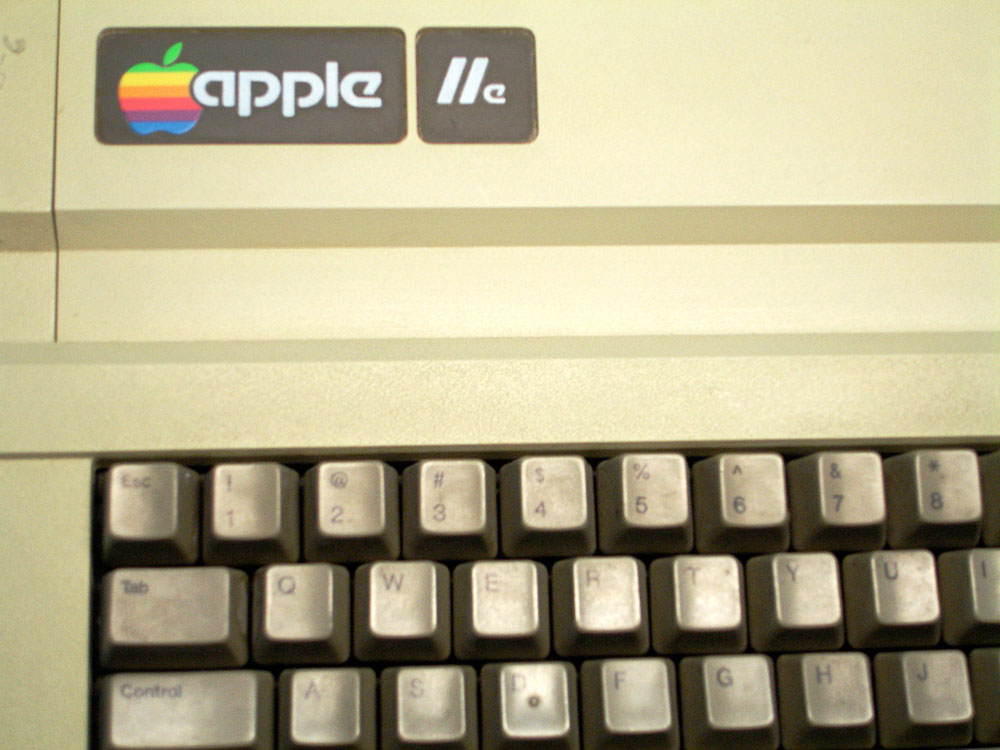 Apple IIe Computer