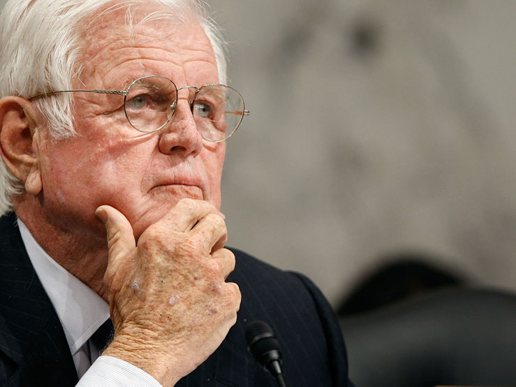 senator kennedy presides over confirmation hearing for HHS Secretary Sebelius 