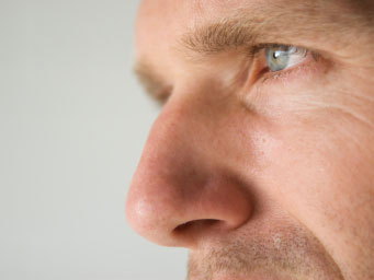 The first doses of swine flu vaccine will be a nasal type--not shots. 