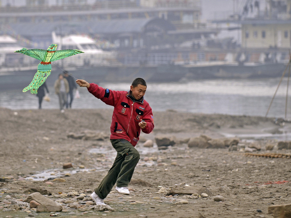 Boy along the Yangtse River