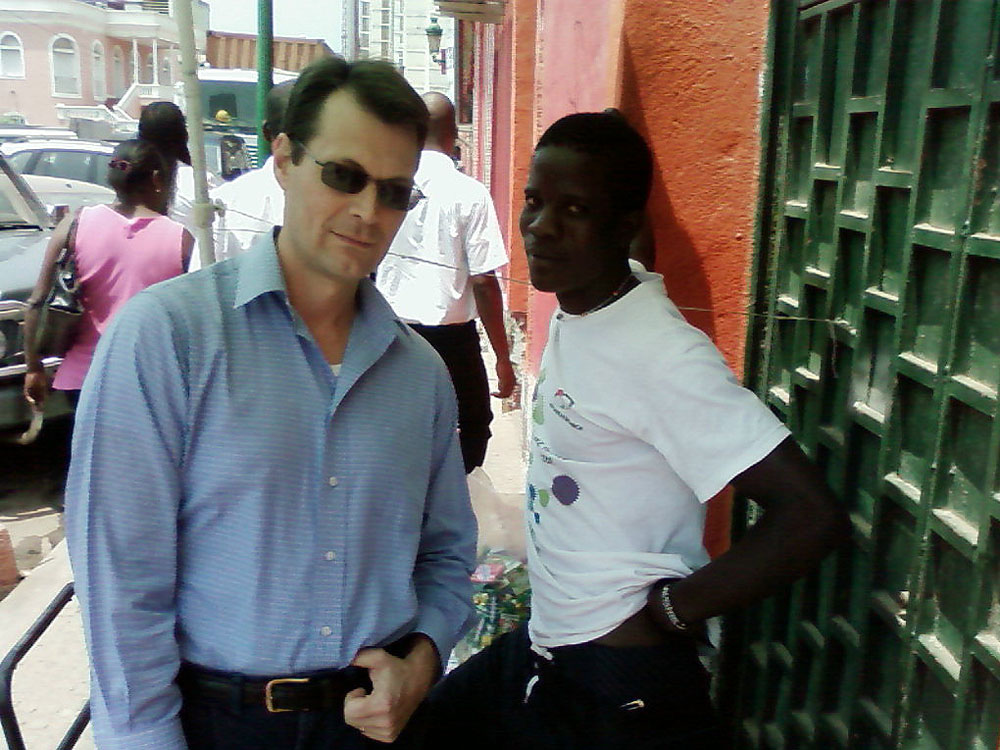 Buyer and seller in Angola