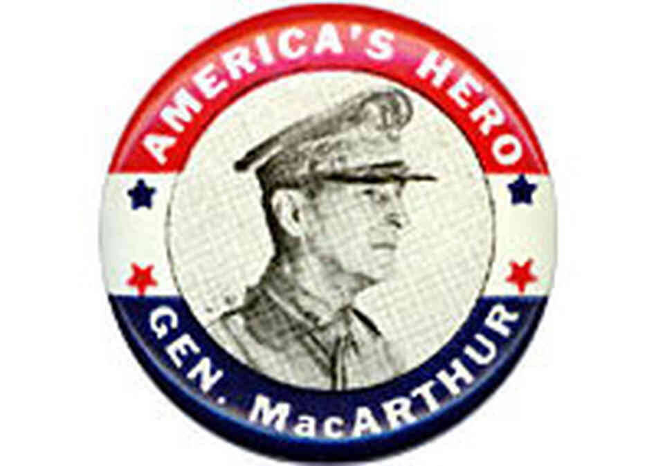 Douglas MacArthur button Douglas MacArthur button