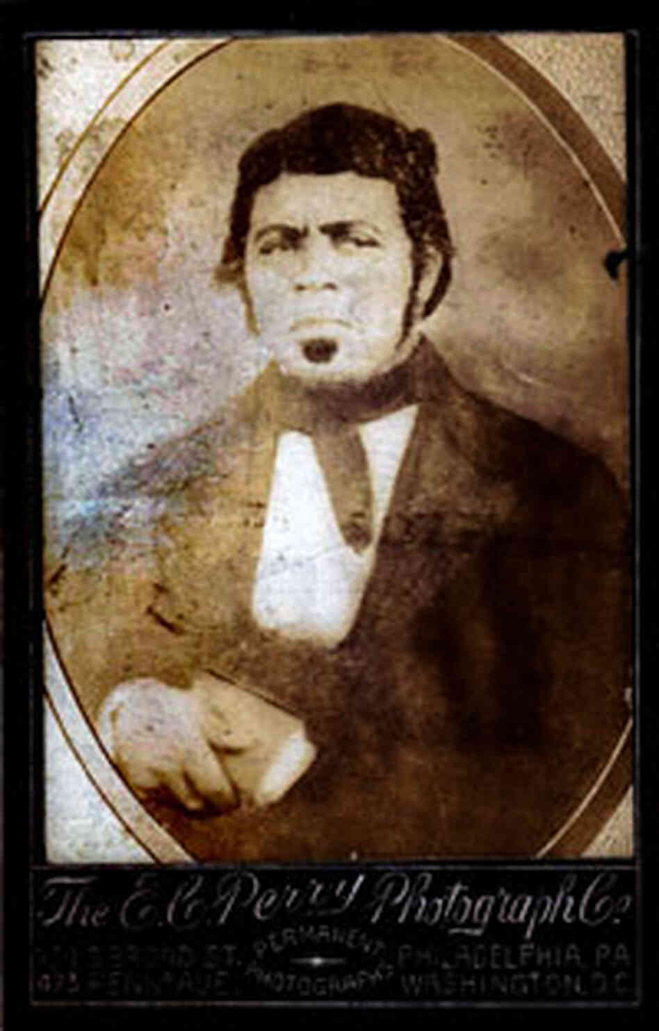 Photograph of Paul Jennings. Photograph of Paul Jennings.