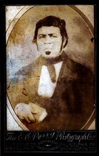 Photograph of Paul Jennings.