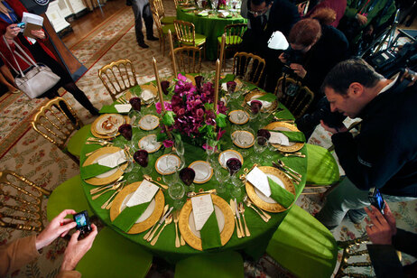 Indian PM state dinner table setting.