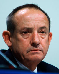 U.N. climate change chief Yvo de Boer plans to quit.