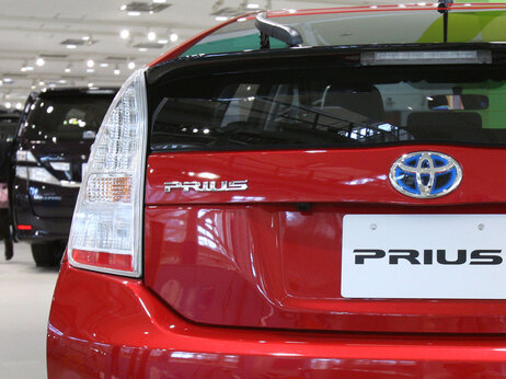 In this Jan. 8, 2010 file photo, Toyota Motor Corp.'s Prius is on display at the automaker's showroom in Tokyo. Toyota said on Thursday, Feb. 4, 2010 it has received 77 complaints in Japan over brake problems with its popular hybrid. (AP Photo/Koji Sasahara, File)