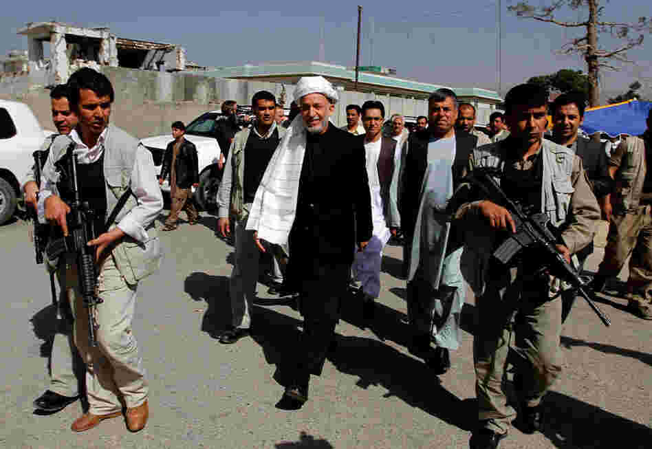 President Barack Obama could disinvite Afghan President Hamid Karzai from making a planned White Hou