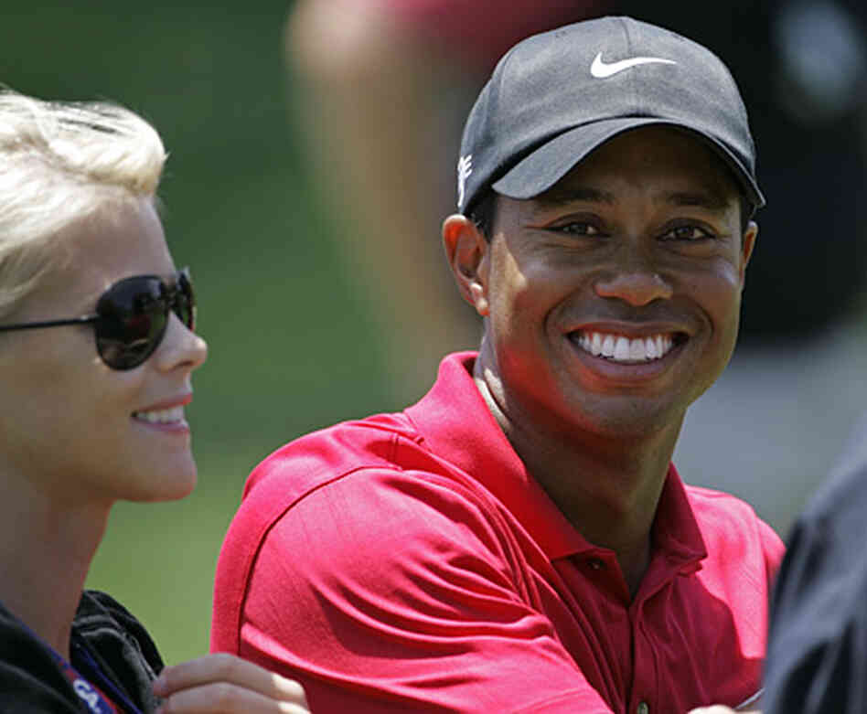 Tiger Woods with his wife, Elin Nordegren,at Torrey Pines Golf Course in San Diego. Tiger Woods with his wife, Elin Nordegren,at Torrey Pines Golf Course in San Diego.