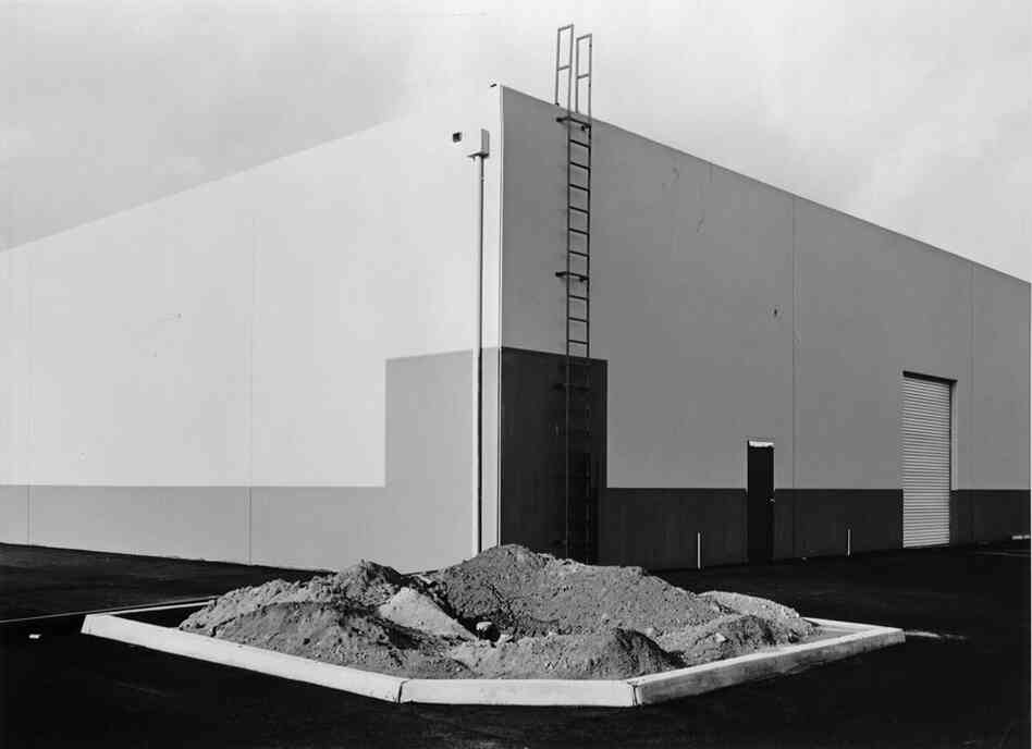 East Wall, McGaw Laboratories, Lewis Baltz