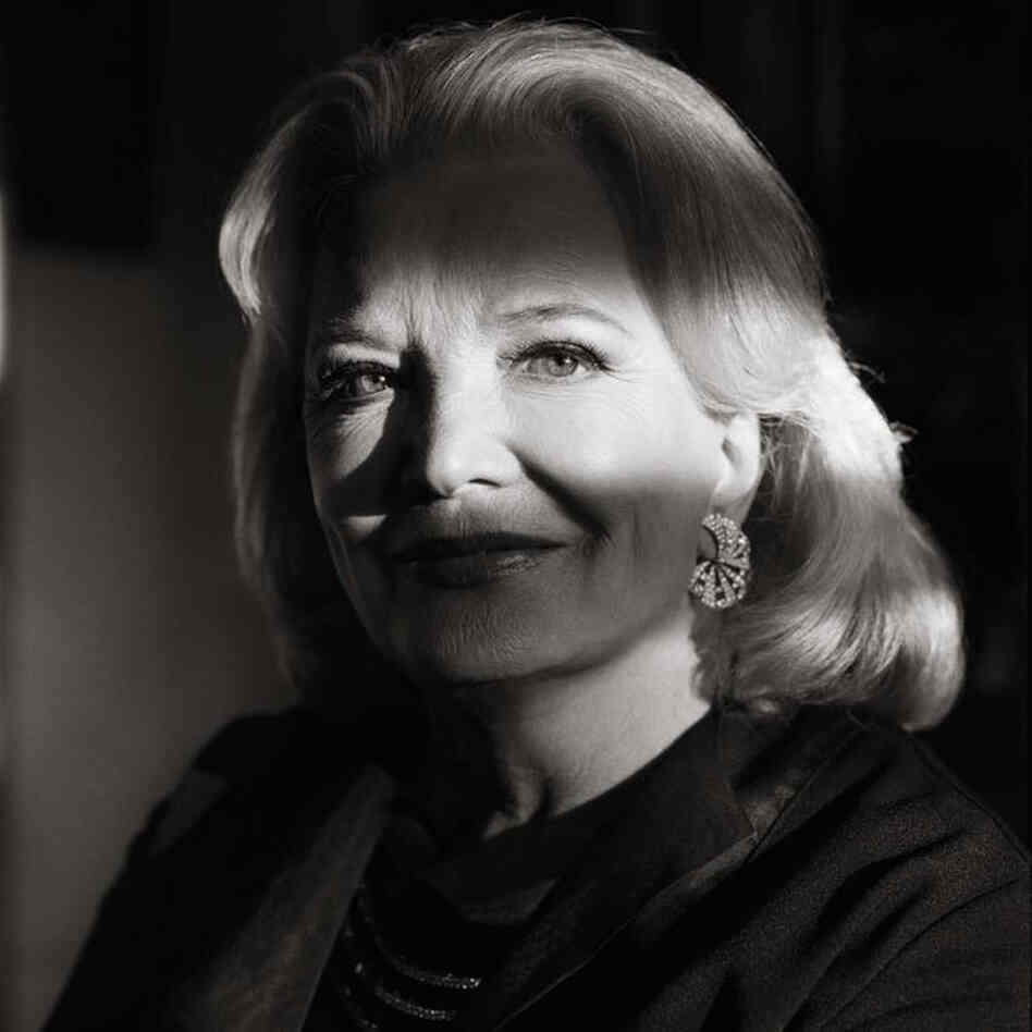 Gena Rowlands, at home, Los Angeles, 2004