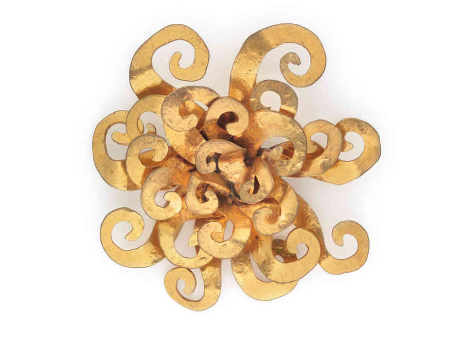 Sunburst, Herve van der Straeten (France), 1987 - At a meeting with South Korean President Kim Dae-jung, Albright wore this sunburst pin as a nod to South Korea's "sunshine policy" toward North Korea.