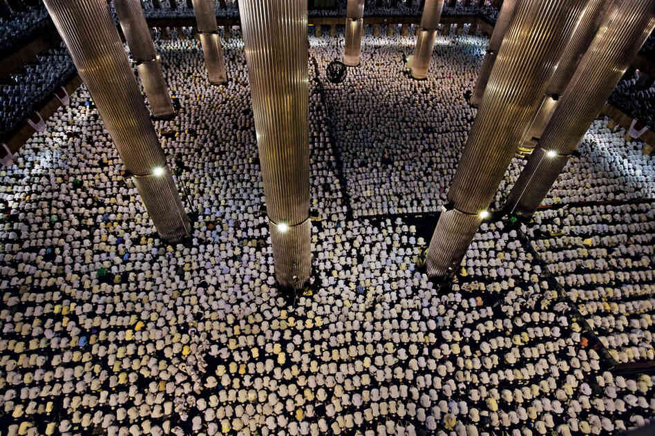 The National Mosque in Jakarta, Indonesia can hold 120,000 people for prayers. 86 percent of the country's 240 million citizens are Muslim. 