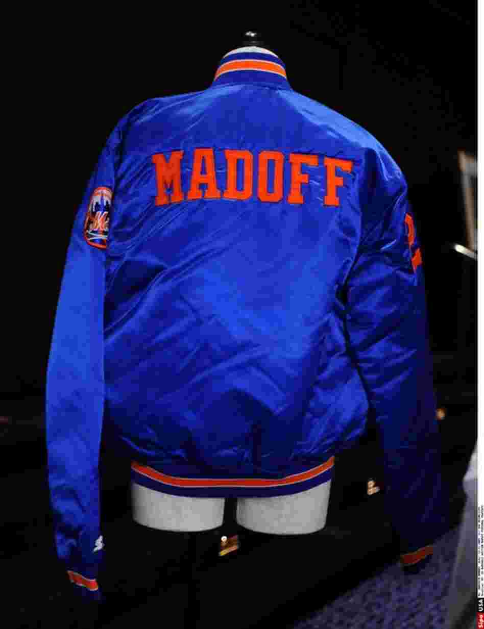 His personalized New York Mets baseball jacket was one of roughly 200 items on auction in the grand ballroom at the Sheraton New York Hotel and Towers. 