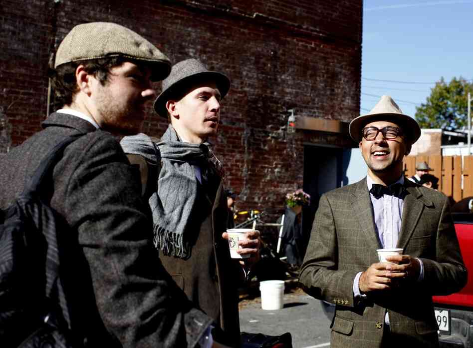 Who knew men in D.C could look this dandy? 