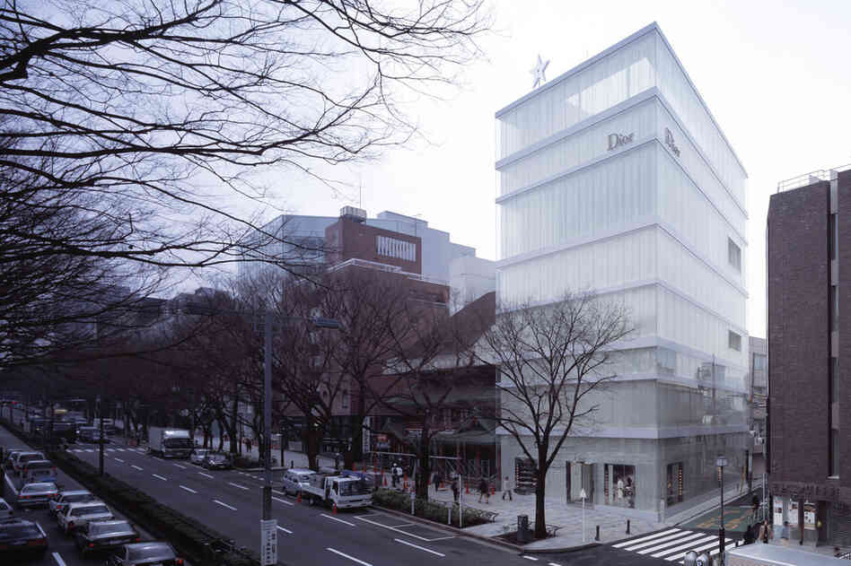 Christian Dior Building (Tokyo, 2003).