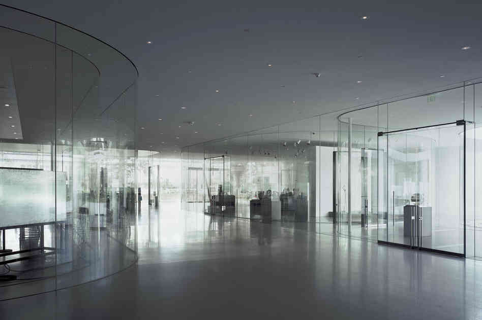 Glass Pavilion, Toledo Museum of Art (Toledo, Ohio, 2006).