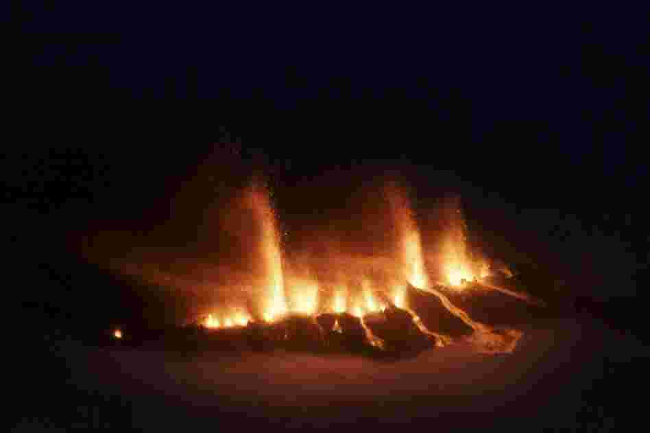 The March eruption occurred in an area where there is no glacial ice, which minimized the risk of flooding. 