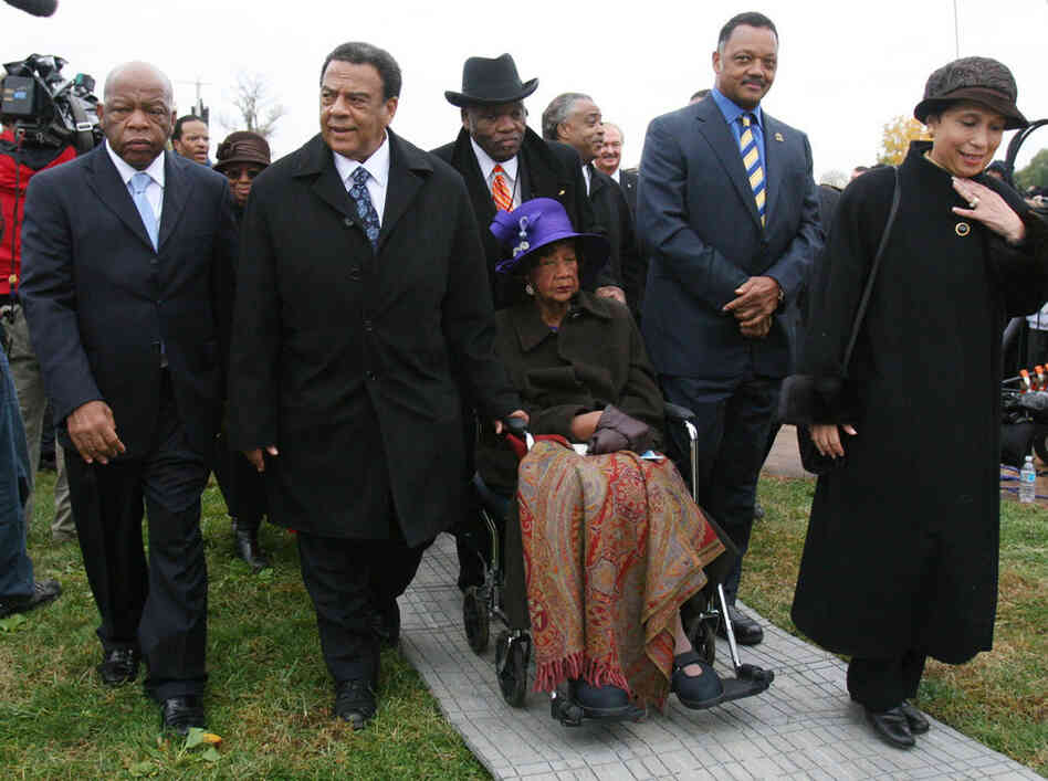 Height (center) is accompanied by (from left) Rep. John Lewis (D-GA), former Ambassador Andrew Young, the Rev. Jesse Jackson and former Secretary of Labor Alexis Herman at the groundbreaking ceremony for the Martin Luther King Memorial in Washington on Nov. 13, 2006. 