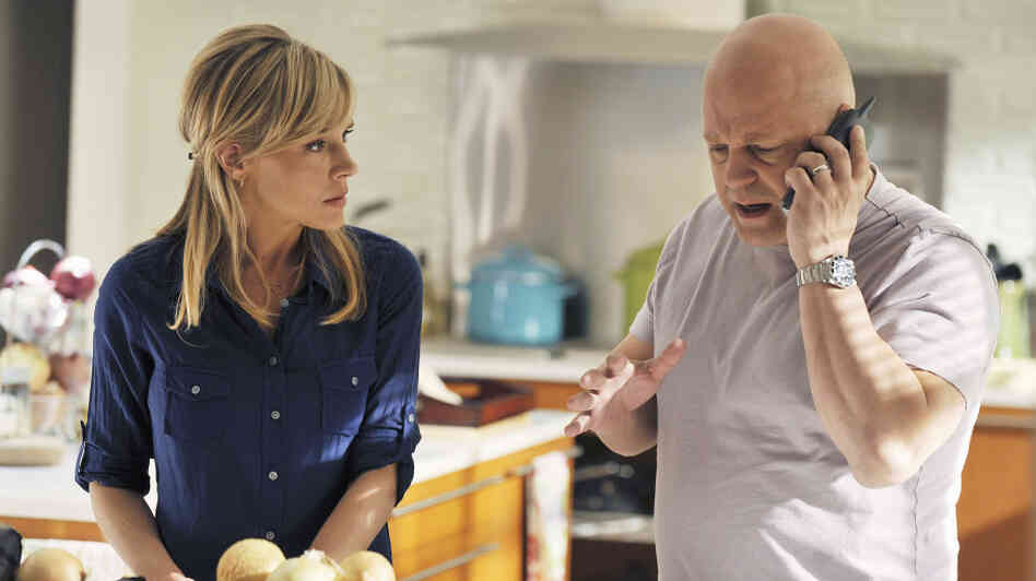 JULIE BENZ, MICHAEL CHIKLIS JULIE BENZ, MICHAEL CHIKLIS