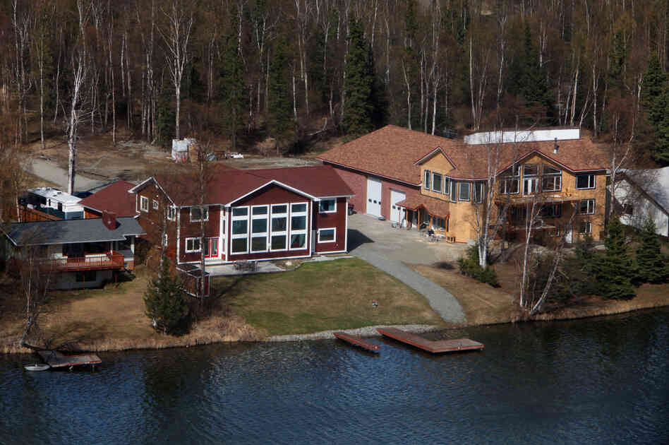 Palin residence grows Palin residence grows