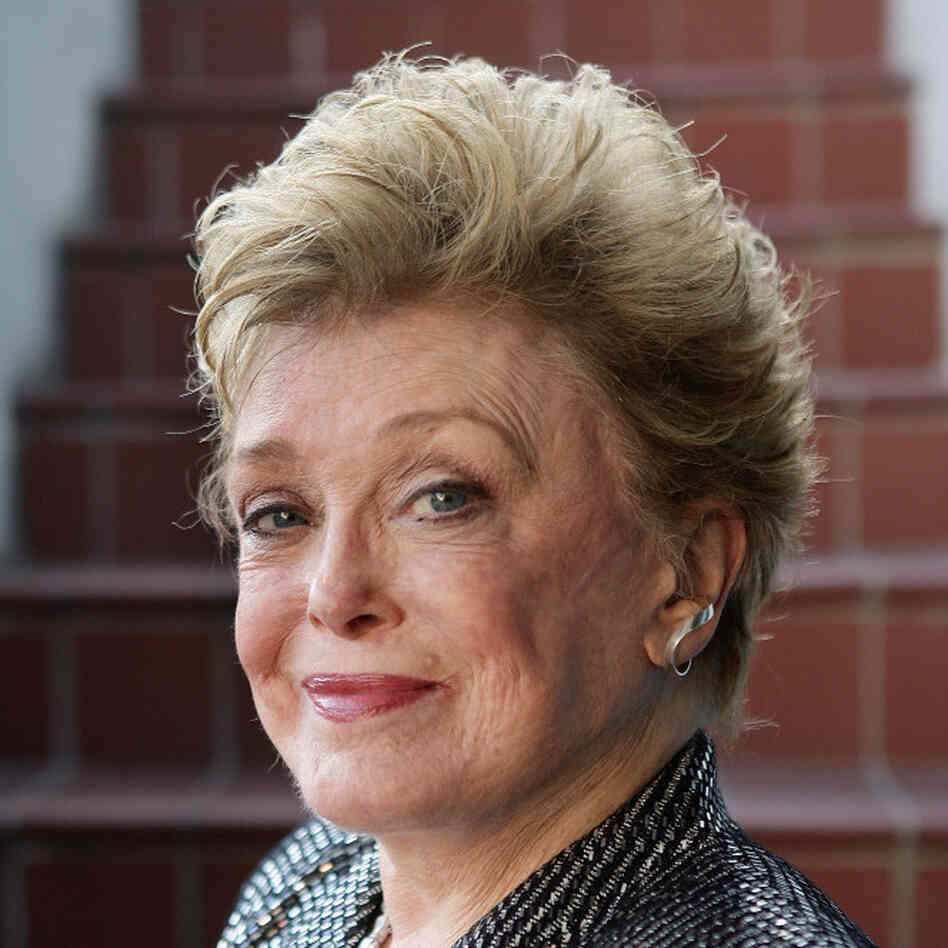 Rue McClanahan Portrait Session And Book Signing At Book Soup Rue McClanahan Portrait Session And Book Signing At Book Soup