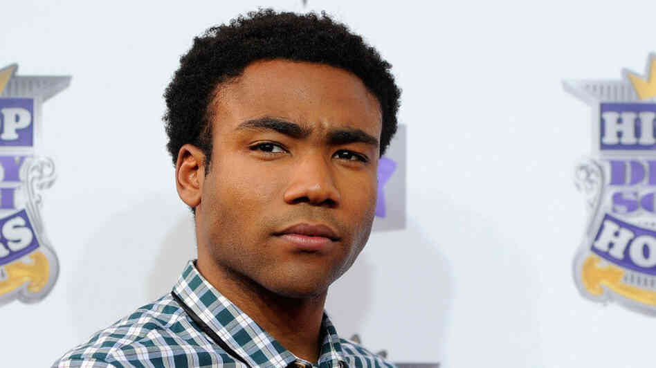 Donald Glover arrives at the 2010 VH1 Hip Hop Honors Donald Glover arrives at the 2010 VH1 Hip Hop Honors
