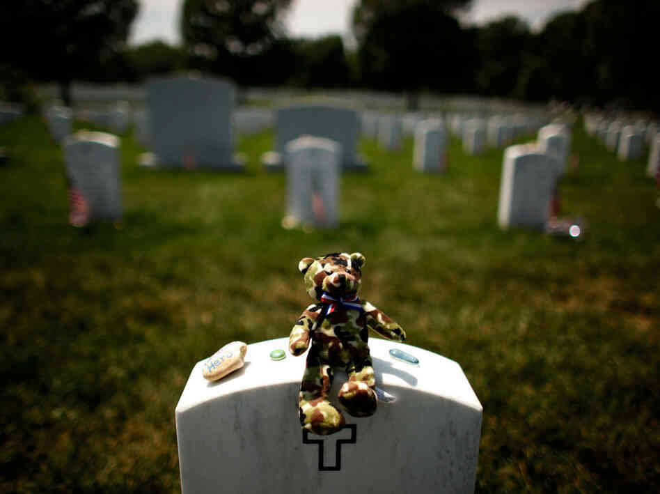 Memorial Day Observed At Arlington National Cemetery Memorial Day Observed At Arlington National Cemetery