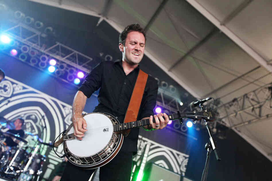 Diana Wong, Bonnaroo 2010: Dropkick Murphys live from the "This" Tent