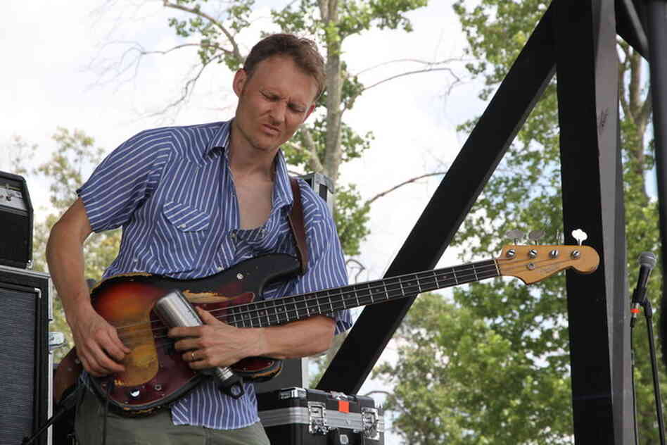 Mike Katzif, Bonnaroo 2010: Medeski Martin And Wood live from the "Other" Tent