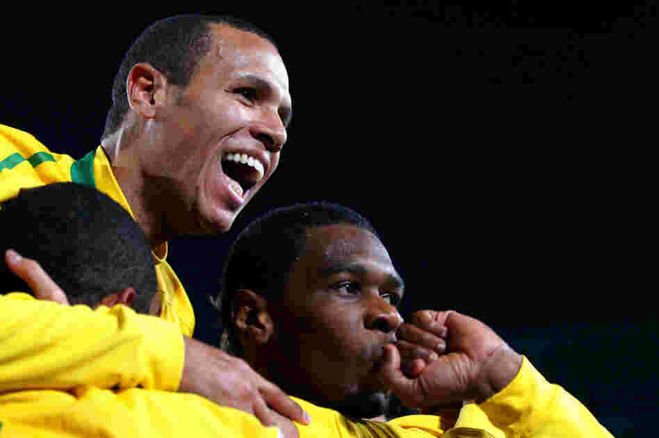 Brazil v Chile: 2010 FIFA World Cup - Round of Sixteen