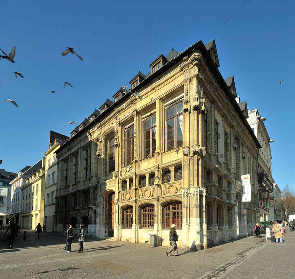 Hotel Des Finances. Monet began working on his series of the Rouen Cathedral from the first floor of this 15th-century building. At the time, it was a lingerie shop, and Monet had to work behind an improvised screen so as not to disturb the shop's customers. 